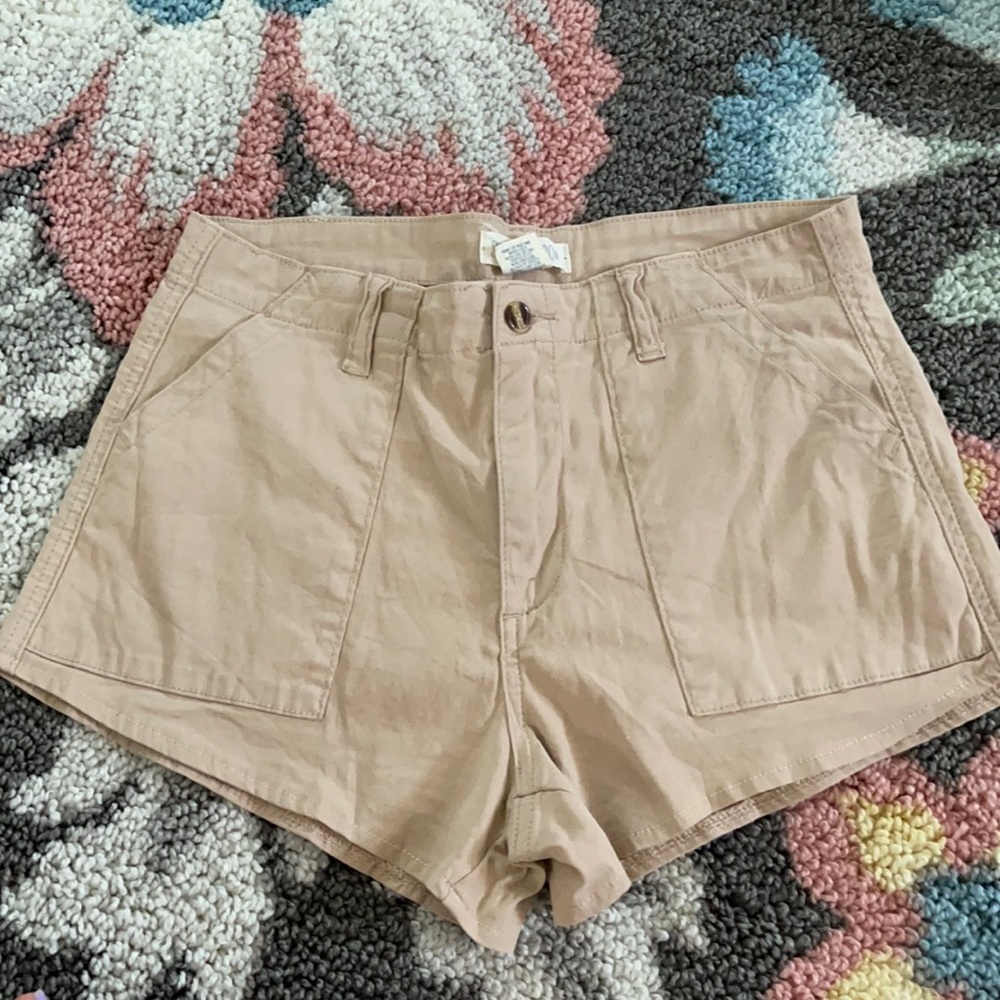 Sky and Sparrow Khaki shorts